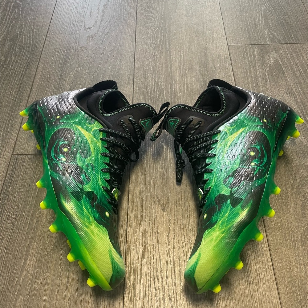 Under Armour UA Men's Spotlight Lux MC LE Slime Green Football Cleats